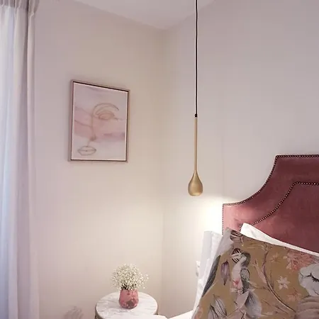 Sole E Luna · Corfu Old Town