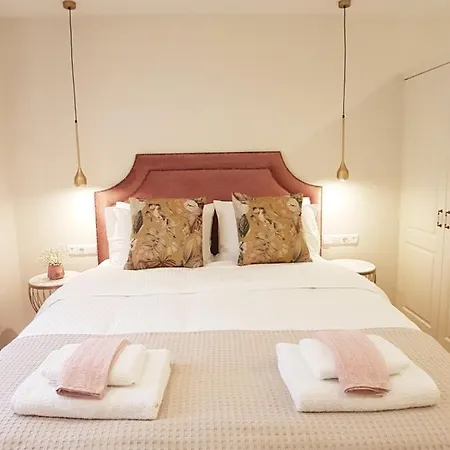 Sole E Luna - Corfu Old Town Apartamento *