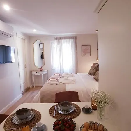 Sole E Luna - Corfu Old Town *